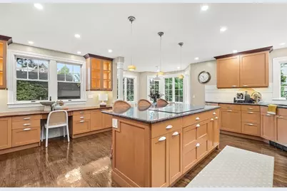 8 Tennyson Rd, Wellesley, MA 02481 - Photo 15
