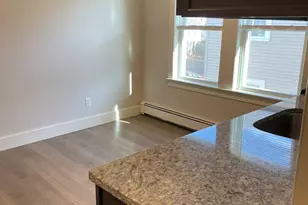 374 Crescent St, Waltham, MA 02453 - Photo 5