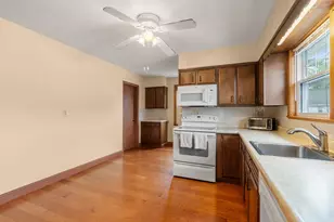 35 Trapelo St, Boston, MA 02135 - Photo 17