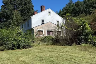 153 Johnny Appleseed Ln, Leominster, MA 01453 - Photo 3