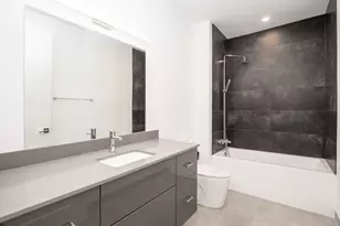 340 W 2nd St, Boston, MA 02127 - Photo 13