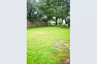 54 Georgetown St, Springfield, MA 01104 - Photo 5