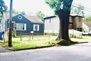 54 Georgetown St, Springfield, MA 01104 - Photo 3