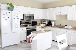 171 S Main St, Bellingham, MA 02019 - Photo 5