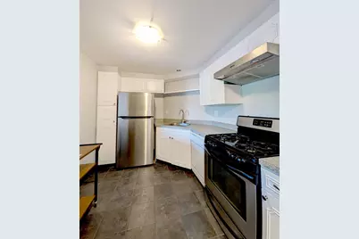 22 Chestnut Pl #306, Brookline, MA 02445 - Photo 5