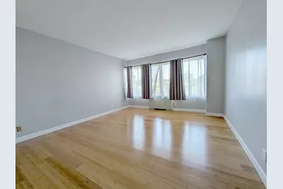 22 Chestnut Pl #306, Brookline, MA 02445 - Photo 7