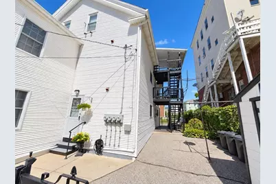 34 Dorchester St, Worcester, MA 01610 - Photo 7