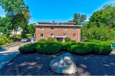 211 West St #10A, Quincy, MA 02169 - Photo 1