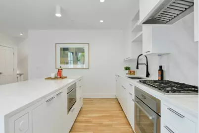15 Pleasant St #1, Cambridge, MA 02139 - Photo 9