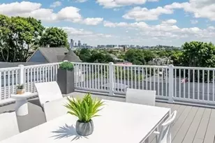 19 Peverell St, Boston, MA 02127 - Photo 5