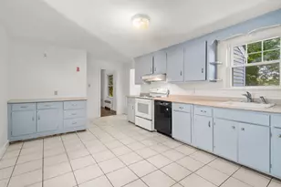 5 Lowell Ave, Holden, MA 01520 - Photo 9