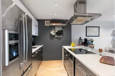 1105 Massachusetts #6C, Cambridge, MA 02138 - Photo 3