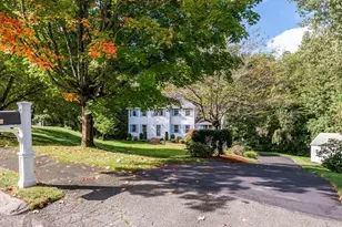 11 Currier Rd, Middleton, MA 01949 - Photo 3