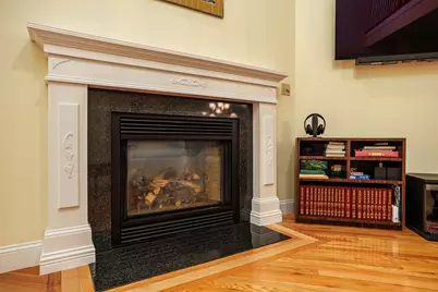 37 Acorn Ave #37, Fitchburg, MA 01420 - Photo 9