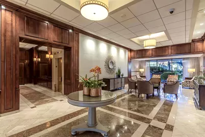 9 Hawthorne Place #7G, Boston, MA 02114 - Photo 3