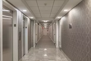 9 Hawthorne Pl, Boston, MA 02114 - Photo 5