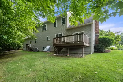34 Laurelwood Dr, Worcester, MA 01605 - Photo 39