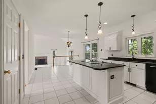 34 Laurelwood Dr, Worcester, MA 01605 - Photo 7