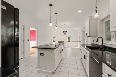 34 Laurelwood Dr, Worcester, MA 01605 - Photo 3