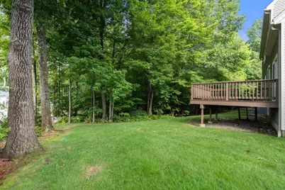 34 Laurelwood Dr, Worcester, MA 01605 - Photo 37
