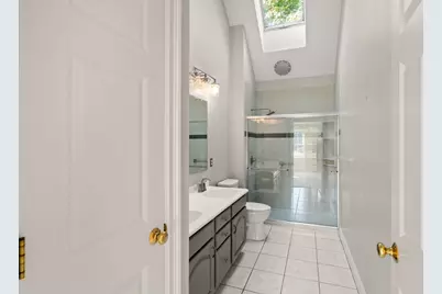 34 Laurelwood Dr, Worcester, MA 01605 - Photo 23