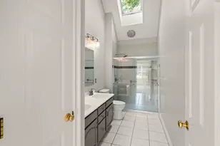 34 Laurelwood Dr, Worcester, MA 01605 - Photo 23