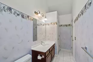 34 Laurelwood Dr, Worcester, MA 01605 - Photo 27