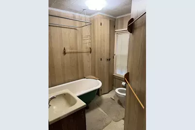 73 School St, Warren, MA 01083 - Photo 11