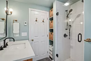 4 Short St Pl, Boston, MA 02129 - Photo 9