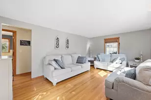 158 Telegraph Ave, Chicopee, MA 01020 - Photo 3