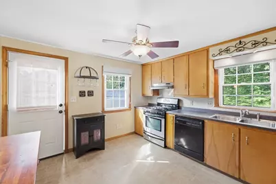 158 Telegraph Ave, Chicopee, MA 01020 - Photo 7