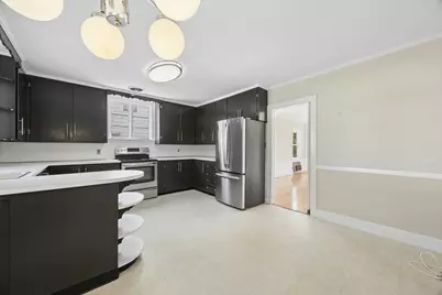 220 Mountain Ave, Malden, MA 02148 - Photo 5