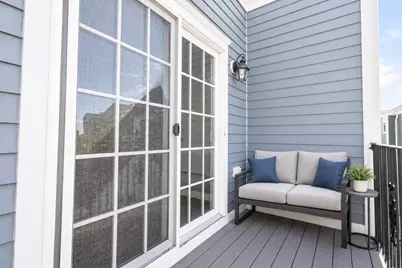 141 W 6th St #3, Boston, MA 02127 - Photo 31