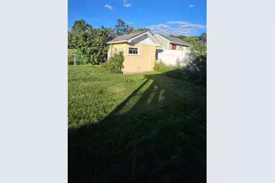 38 Cora Ave, Chicopee, MA 01013 - Photo 3