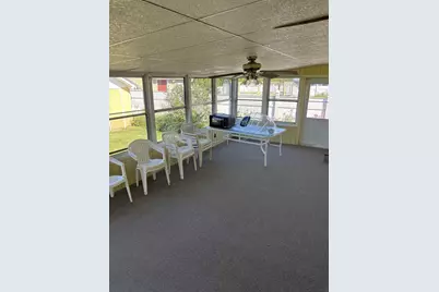 38 Cora Ave, Chicopee, MA 01013 - Photo 17