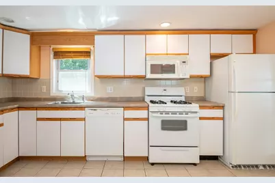 19 Penny Lane, Stoneham, MA 02180 - Photo 7