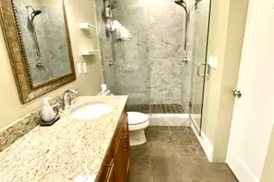 518 E 6th St, Boston, MA 02127 - Photo 9