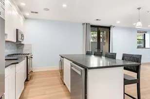 518 E 6th St, Boston, MA 02127 - Photo 13