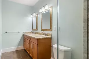 518 E 6th St, Boston, MA 02127 - Photo 25