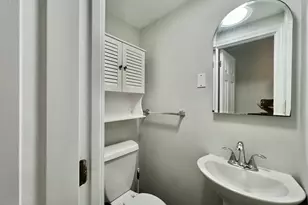 34 Charles Rd, Winchester, MA 01890 - Photo 9