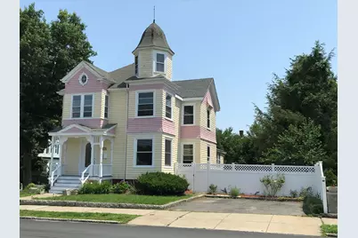 199 Burrill Street #2, Swampscott, MA 01907 - Photo 1