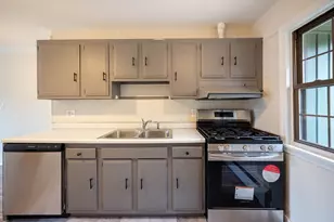 549 Russell Rd, Westfield, MA 01085 - Photo 1