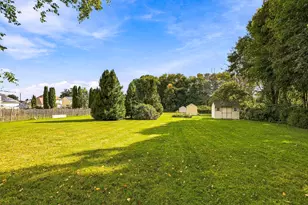 21 Lyons Rd, Dudley, MA 01571 - Photo 39