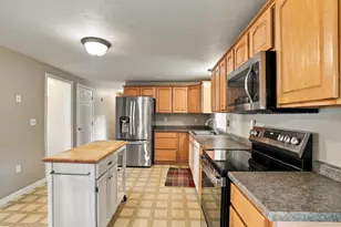 21 Lyons Rd, Dudley, MA 01571 - Photo 13