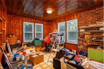 127 Pleasant St, Lunenburg, MA 01462 - Photo 19