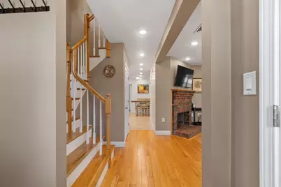 102 Narragansett Rd, Quincy, MA 02169 - Photo 7