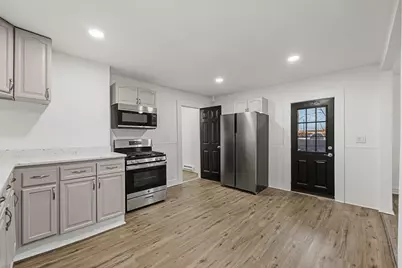 41 Prospect St, North Adams, MA 01247 - Photo 15