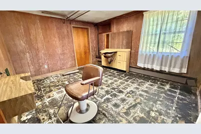 400 Shearer St, Palmer, MA 01069 - Photo 39
