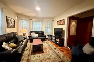33 Pearl St, Newton, MA 02458 - Photo 3