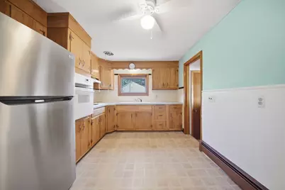 44 Memorial Dr, Methuen, MA 01844 - Photo 13